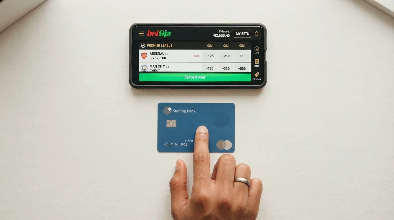 Une vue partagée entre l'écran d'accueil d'une application de paris sportifs agréée ANJ (côté gauche) et l'interface Wallet Apple Pay affichant une carte bancaire virtuelle (côté droit)